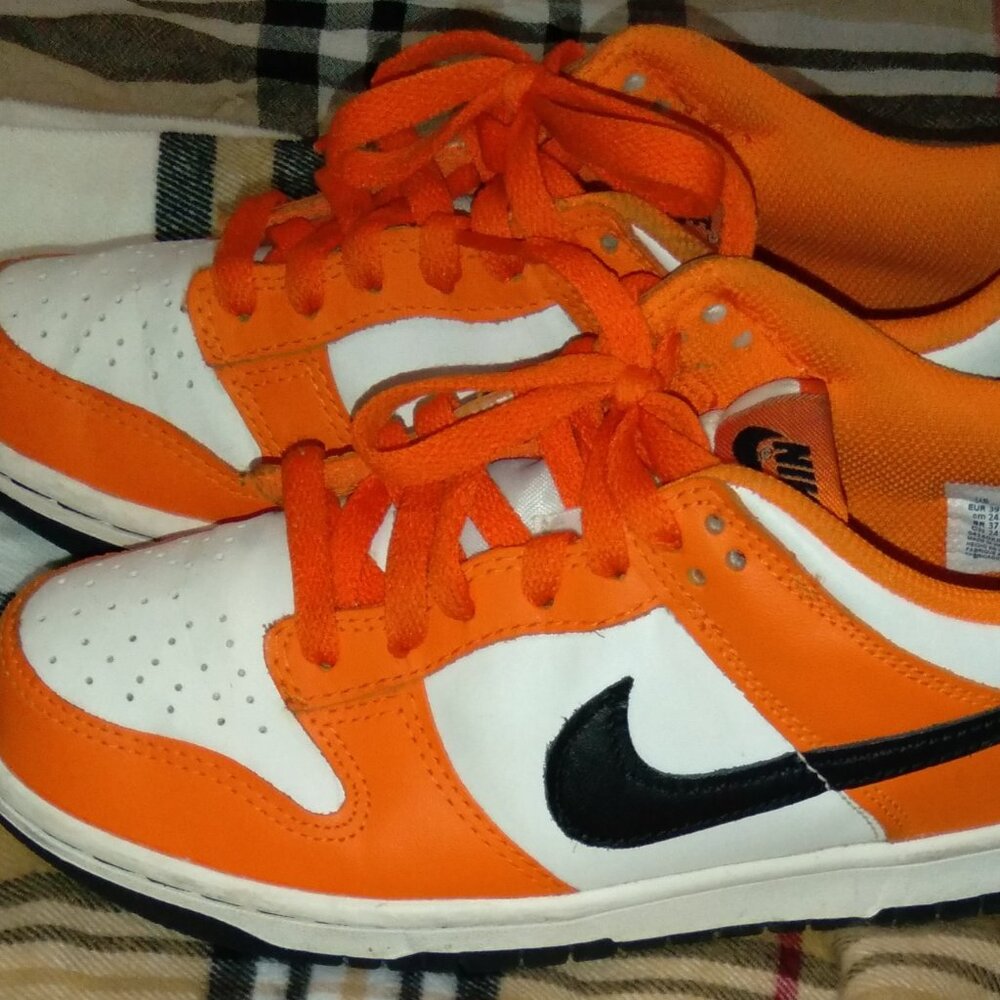 Nike Dunk GS Halloween Size 6.5Y